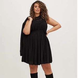 NWT Torrid MINI CRINKLE GAUZE CROCHET DRESS
